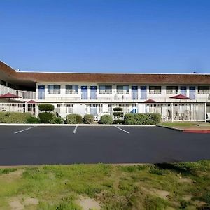 Park Inn By Radisson, Turlock Exterior photo