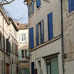 La Maison D'Olivier Bed & Breakfast Beaucaire  Exterior photo