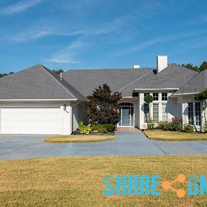 Elegant Lakefront Home W Covered Patio Little Rock Exterior photo