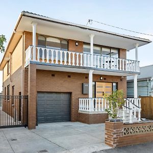 Charming Retreat In Footscray Villa Melbourne Exterior photo