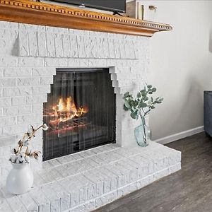 Beautiful Clive 3Br Duplex Wfireplace Villa Exterior photo