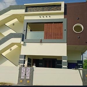 Service Apartment Home Stay Guest House Nedumbalam Exterior photo