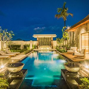 Garden Atlas Phuket Villa Exterior photo