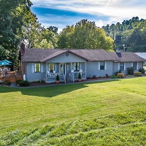 Carla'S Cottage Elizabethton Exterior photo