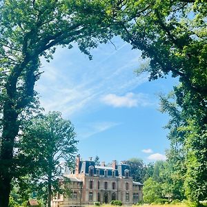 Chateau De Crenille Bed & Breakfast Chaumes-en-Brie Exterior photo