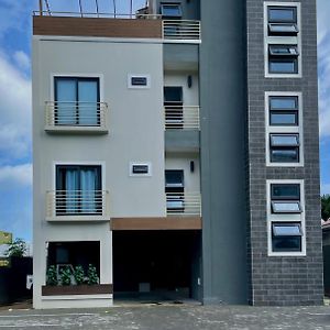 Chic 1 Bedroom Suite In Port Of Spain - Doux City Exterior photo