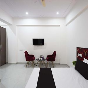 Hotel O Mahalaxmi Noida Exterior photo