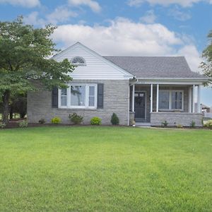 Meadowview Cottage Bird-in-Hand Exterior photo