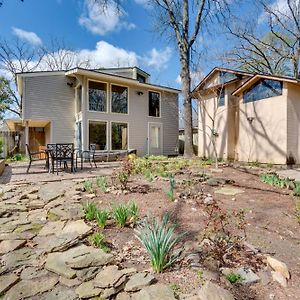 Spacious Little Rock Home With Yard And Game Room Exterior photo