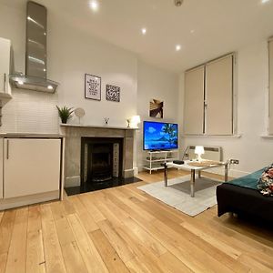 Entire Flat, Central London, Attention Bank Payment Required To The Host Up To 24H Apartment Simpson Exterior photo