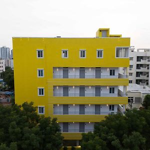 Yellow Bells Studios And Suites Gachibowli Exterior photo