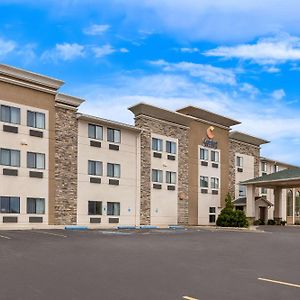 Comfort Inn & Suites Pueblo Exterior photo