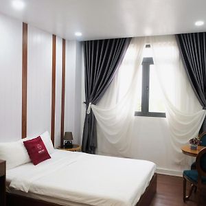 Minh Khue Hotel Vinh Long Exterior photo