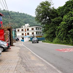 Hotel River Bank Mandi Exterior photo