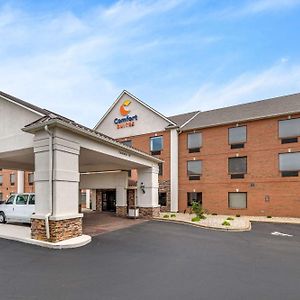 Comfort Suites Louisville Airport Exterior photo