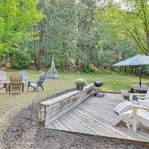 Four-Season Home On Scenic Bluff Country Acreage! Black River Falls Exterior photo