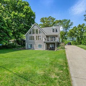 Lake Front 7 Bdr In Sister Lakes With Scenic Views Villa Dowagiac Exterior photo