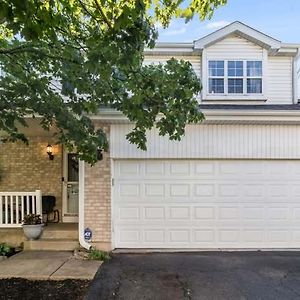 Loft Style Townhouse Villa Romeoville Exterior photo