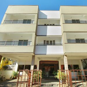 Hotel O The Mangrove Wood Residency Chennai Exterior photo