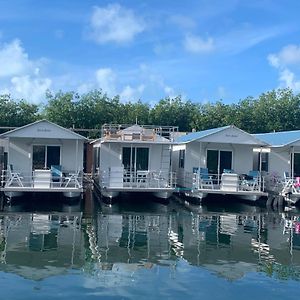 Aqua Lodges At Hurricane Hole Marina Key West Exterior photo