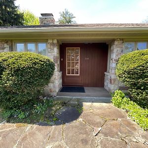 Lucky Rabbit Lodge 3Bedroom- Walk Everywhere State College Exterior photo