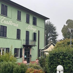 Albergo Emiliana Ponte Taro Exterior photo