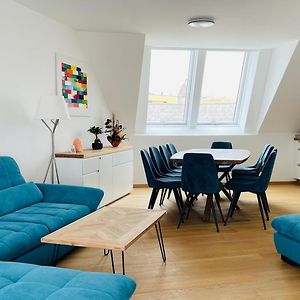 Spacious Penthouse Apartment - 4 Rooms For Up To 10 Guests - Contactless Check-In Vienna Exterior photo