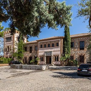 Toledo Puy Du Fou Hotel Exterior photo