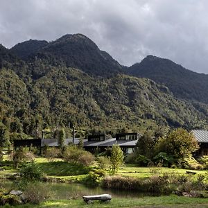 Futangue Hotel & Spa Lago Ranco Exterior photo