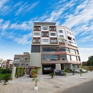 Northin Hotel Kolkata Exterior photo