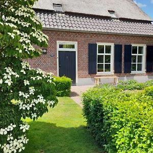 Onder De Wolfskap Bed En Ontbijt Bed & Breakfast Haaren  Exterior photo