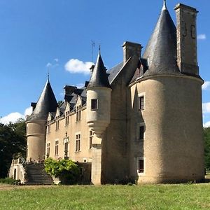 Chambre Dans Tour Du 15Eme Siecle Bed & Breakfast Mauvieres Exterior photo