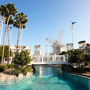 Disney'S Yacht Club Resort Orlando Exterior photo