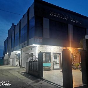 Amarjyoti Family Restaurant And Hotel Ramtek Exterior photo