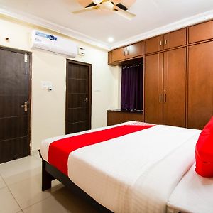 Oyo Flagship 81140 Apple Guest Rooms Guntur Exterior photo