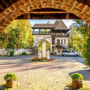 Drevny Grad Park-Hotel Lviv Exterior photo