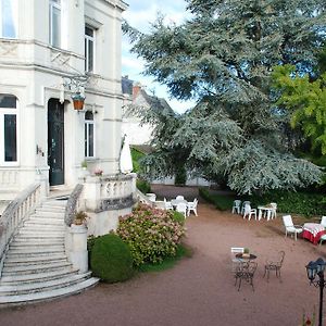 Domaine De L'Oie Rouge Bed & Breakfast Les Rosiers-sur-Loire Exterior photo