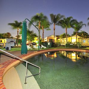 Australiana Top Tourist Park Hotel Hervey Bay Exterior photo