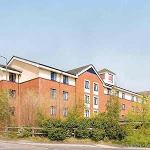 Ibis Chesterfield North - Barlborough Hotel Exterior photo