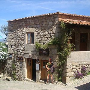 Taverna Lusitana Hotel Monsanto Exterior photo