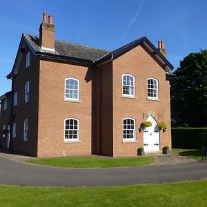 Manor House Farm Bed & Breakfast Rufford Exterior photo