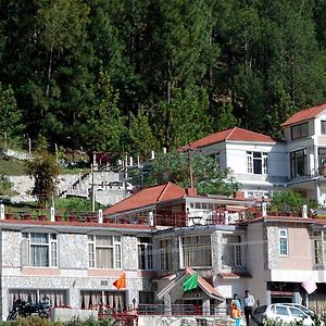 Oyo 22586 Mashoo Resorts Kullu Exterior photo