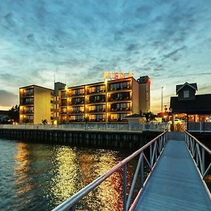 Pier 4 Hotel Somers Point Exterior photo