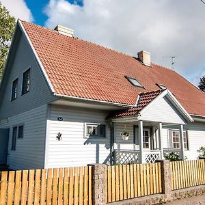 Manni Homestay Kuressaare Exterior photo