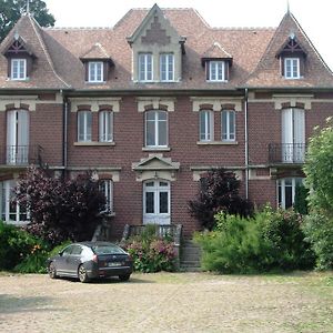 Le Manoir De Crisolles Bed & Breakfast Exterior photo