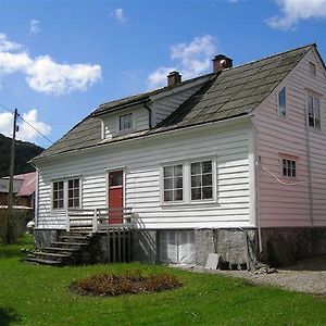 Presthus Gard Villa Olve Exterior photo