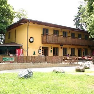 Penzion Pohoda Hotel Lulec Exterior photo