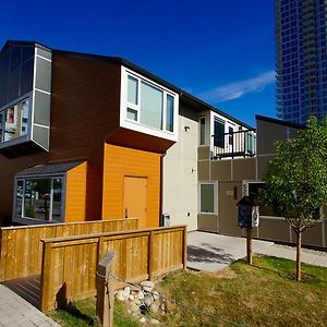 Hi Calgary City Centre - Hostel Exterior photo