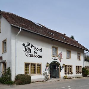 Hotel Du Chasseur Enges Exterior photo