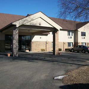 Lodi Valley Suites Exterior photo